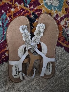 b.o.c. White and Tan Floral T-Strap Sandals